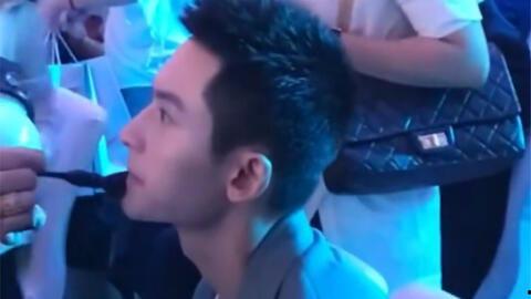 娱乐吃瓜女配是女生,娱乐圈吃瓜女王的风采